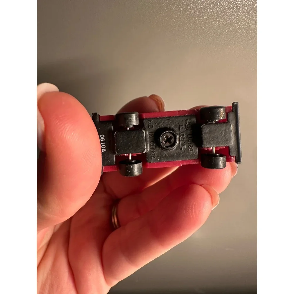 VINTAGE 1989 ERTL BATMAN JOKER VAN MINI‎ CAR MICRO